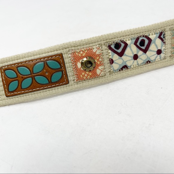 FOSSIL Women’s Canvas Leather Patchwork Belt Brass Hardware - Picture 5 of 8